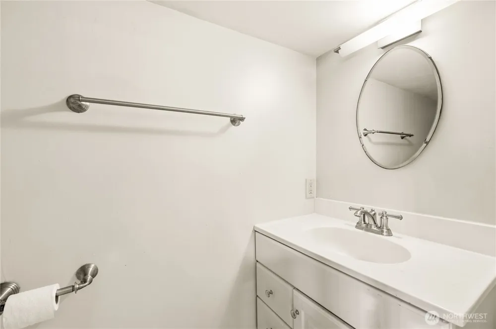 4747 4th Avenue NE Seattle, WA 98105