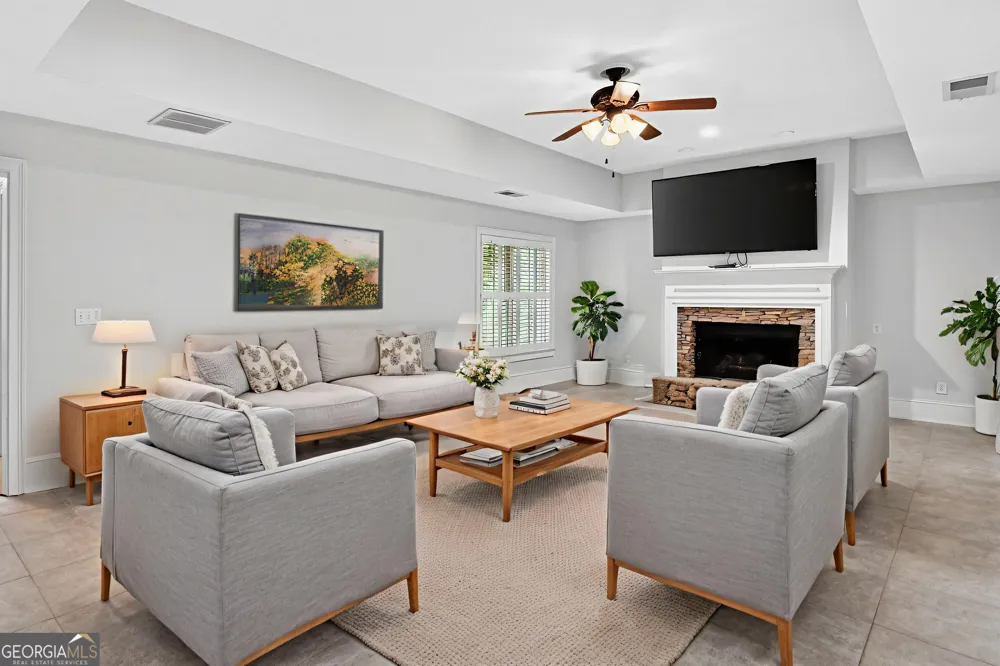 246 Smokerise TRCE Peachtree City, GA 30269