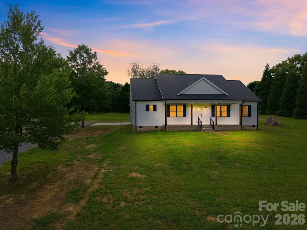 417 E 2nd Street Faith, NC 28041