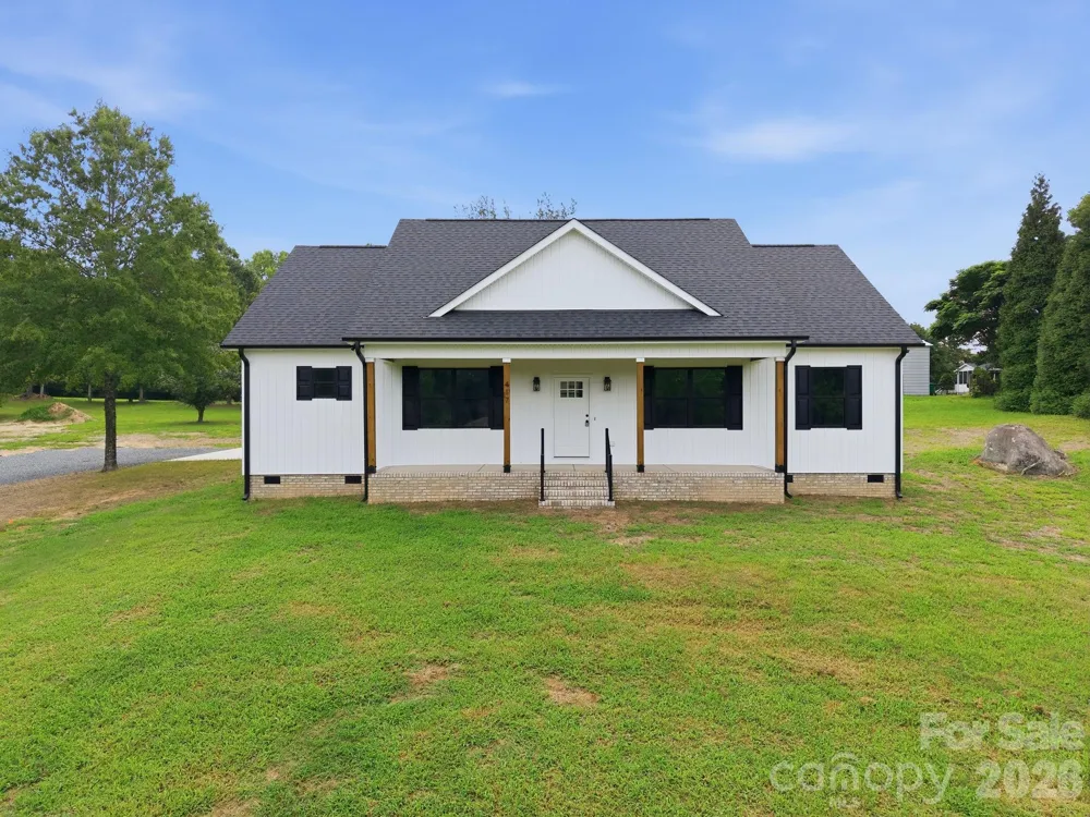 417 E 2nd Street Faith, NC 28041