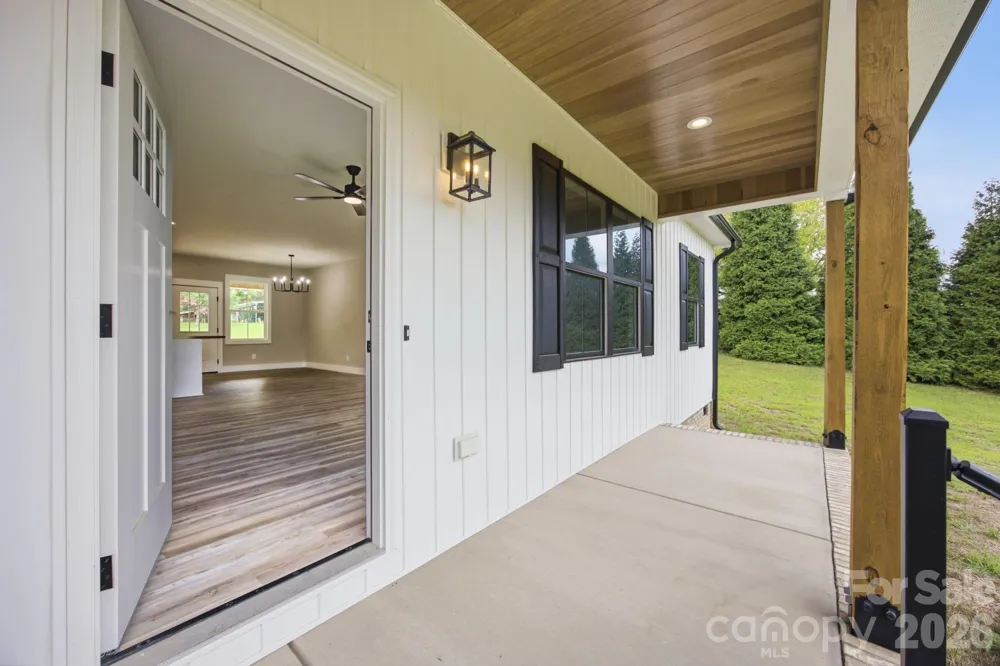417 E 2nd Street Faith, NC 28041
