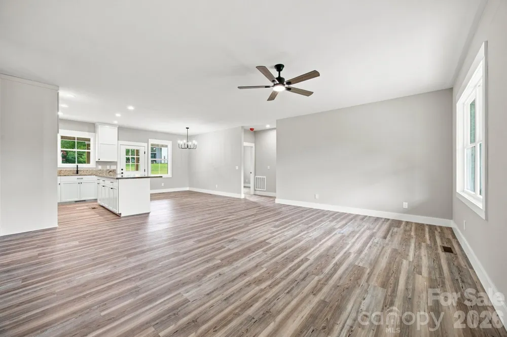 417 E 2nd Street Faith, NC 28041