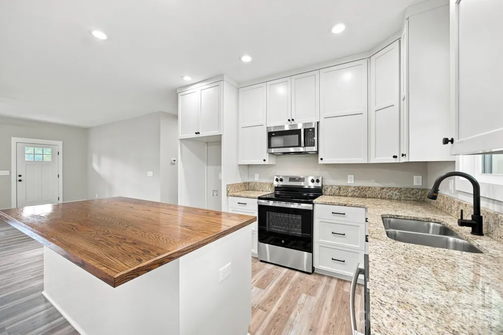 417 E 2nd Street Faith, NC 28041