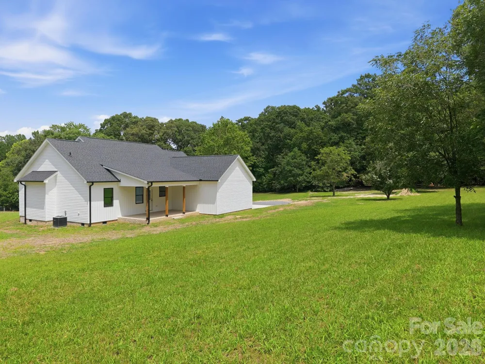 417 E 2nd Street Faith, NC 28041