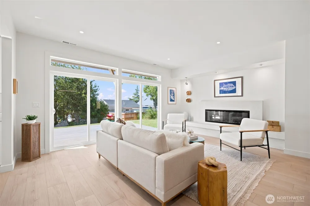 1351 Leighton Street Blaine, WA 98230