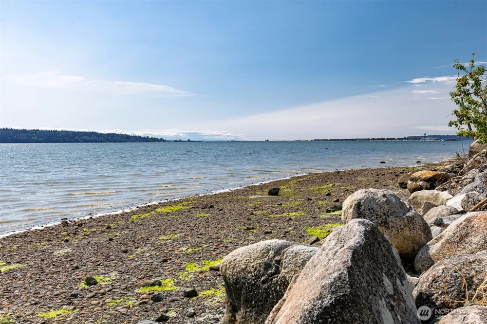 1351 Leighton Street Blaine, WA 98230