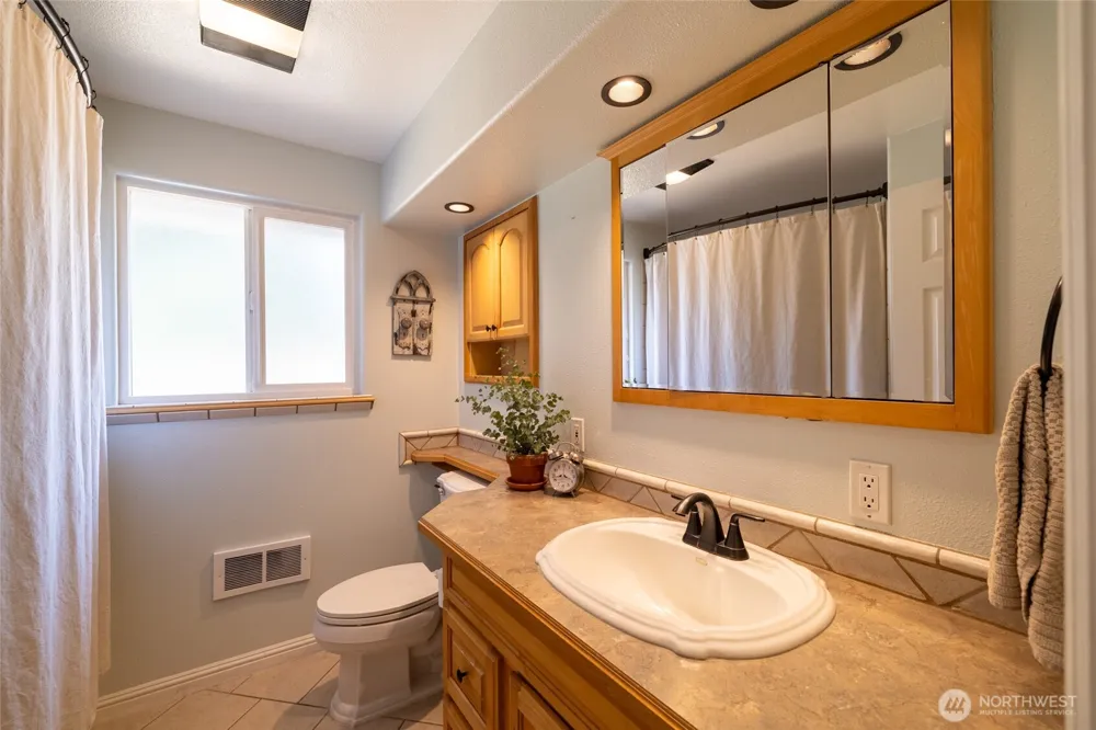 361 Penning Road Chehalis, WA 98532