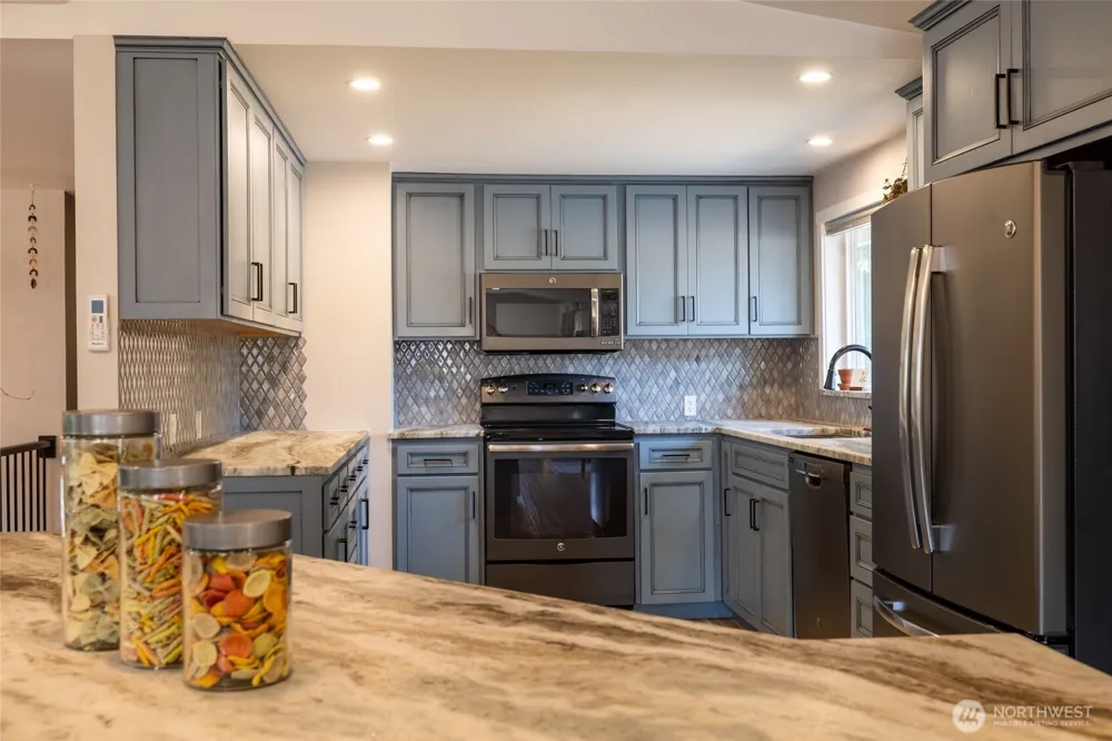 361 Penning Road Chehalis, WA 98532