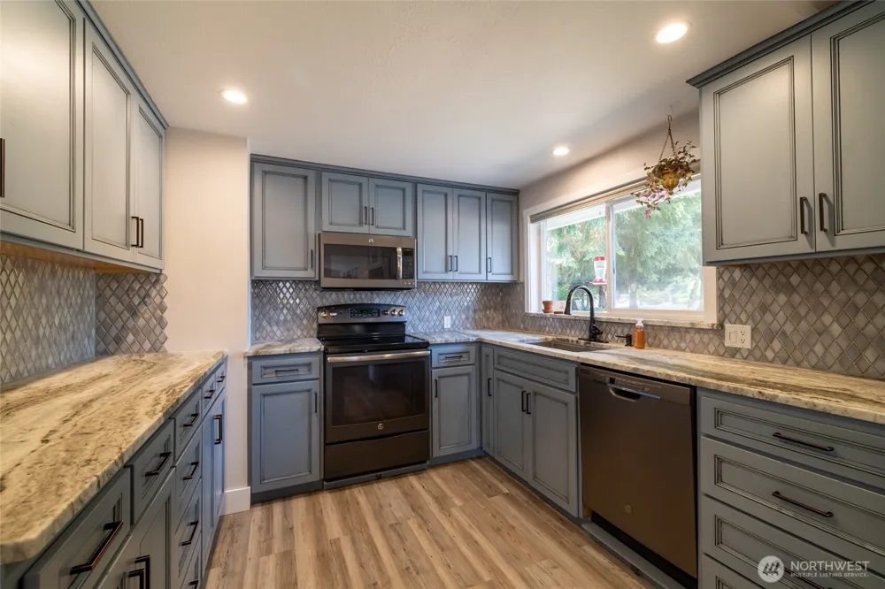 361 Penning Road Chehalis, WA 98532