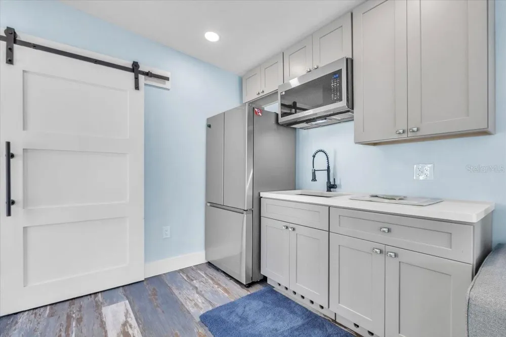 9470 COLONY DRIVE North Fort Myers, FL 33917