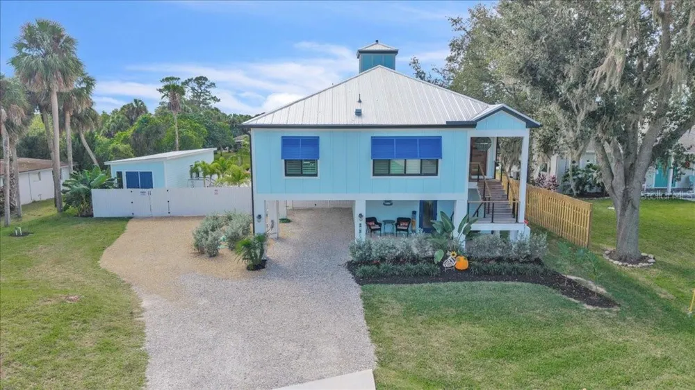 9470 COLONY DRIVE North Fort Myers, FL 33917