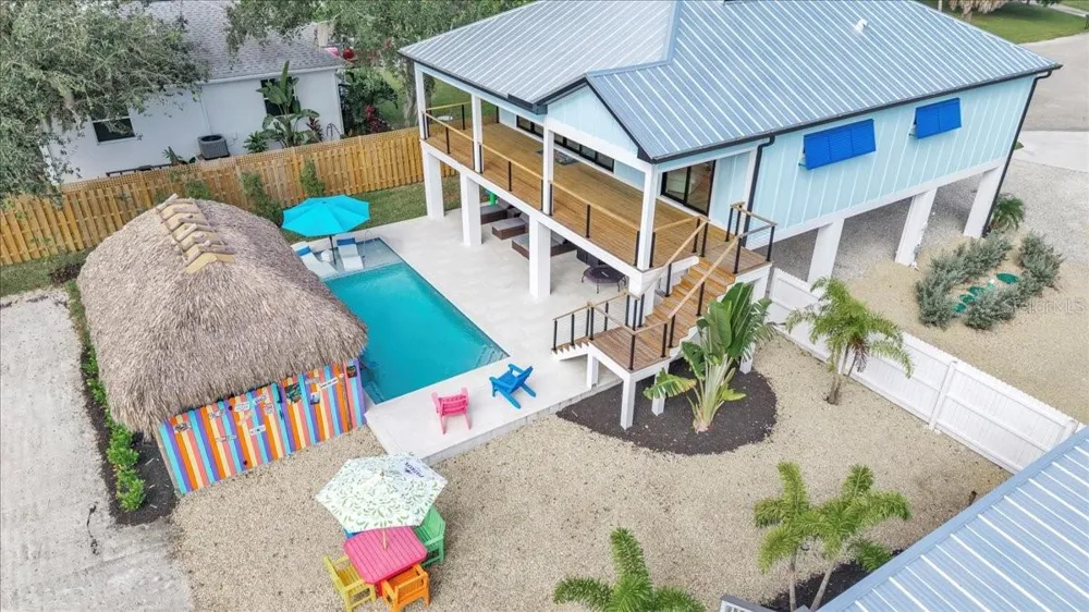 9470 COLONY DRIVE North Fort Myers, FL 33917