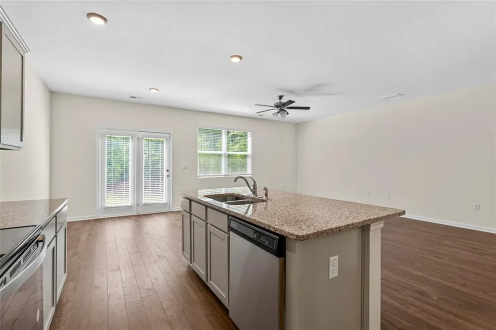 174 Hampton Circle McDonough, GA 30253
