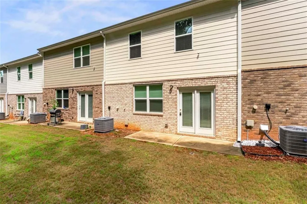 174 Hampton Circle McDonough, GA 30253