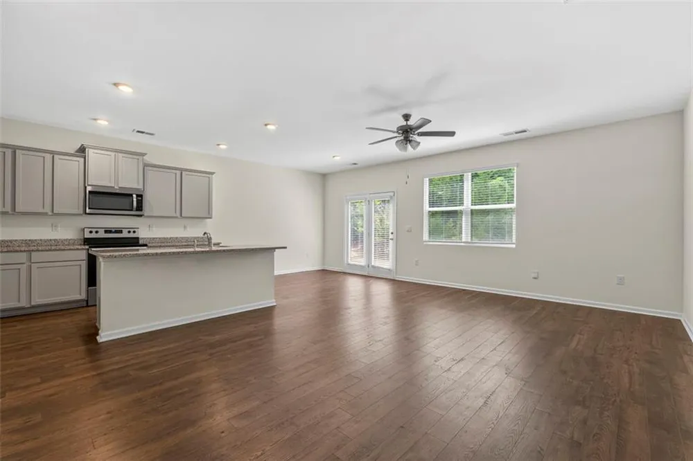 174 Hampton Circle McDonough, GA 30253