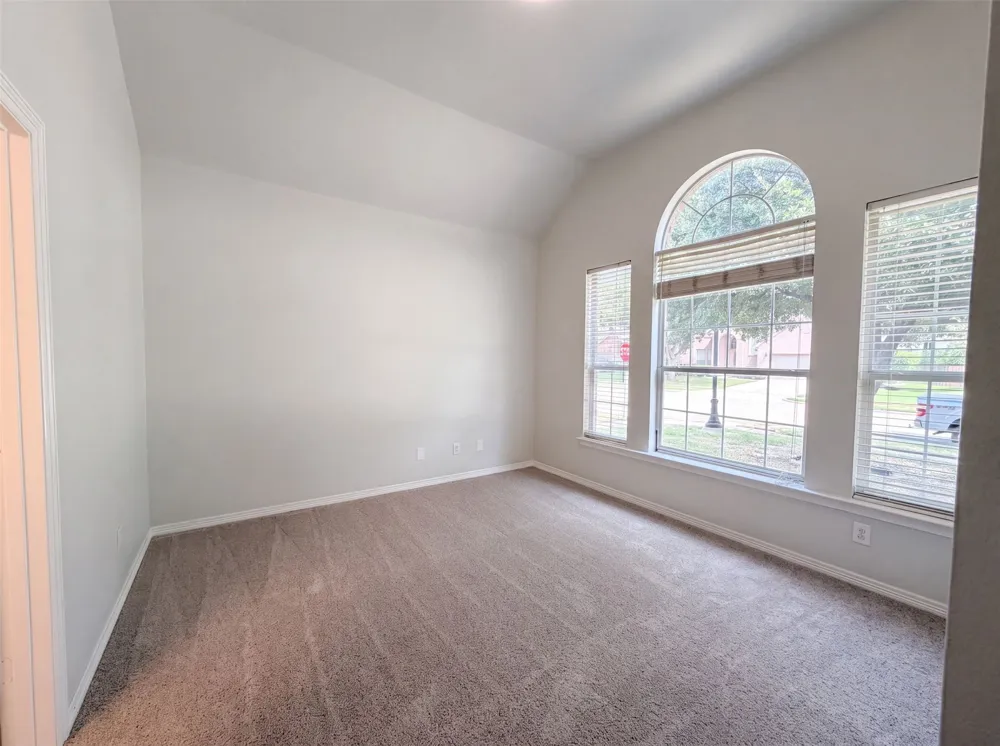 1221 Old Oak Trail Flower Mound, TX 75028