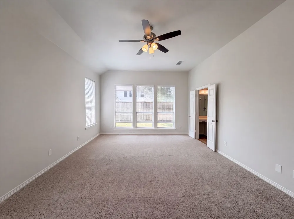 1221 Old Oak Trail Flower Mound, TX 75028