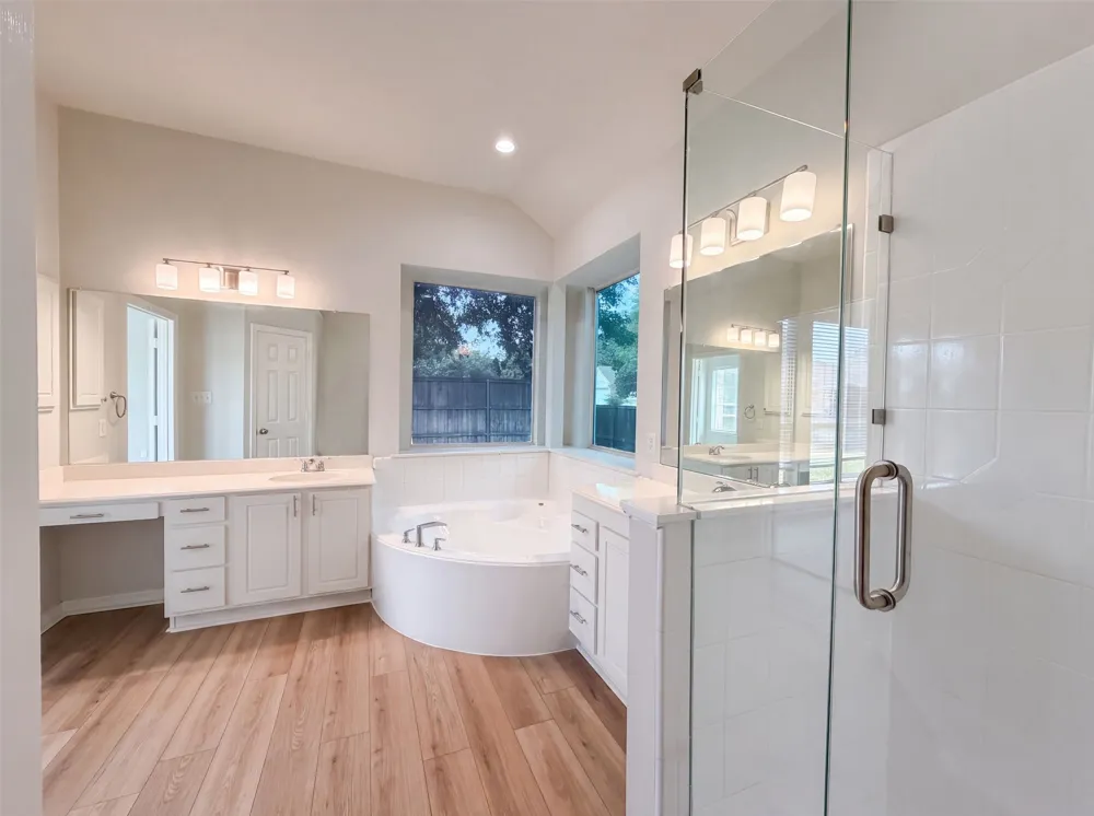 1221 Old Oak Trail Flower Mound, TX 75028