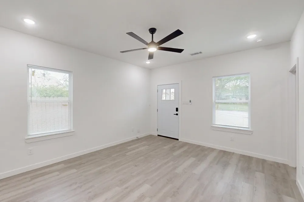 1213 Mill Street #A Gainesville, TX 76240