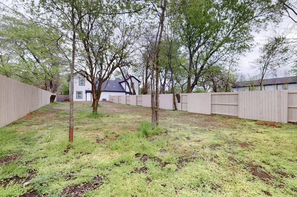 1213 Mill Street #A Gainesville, TX 76240