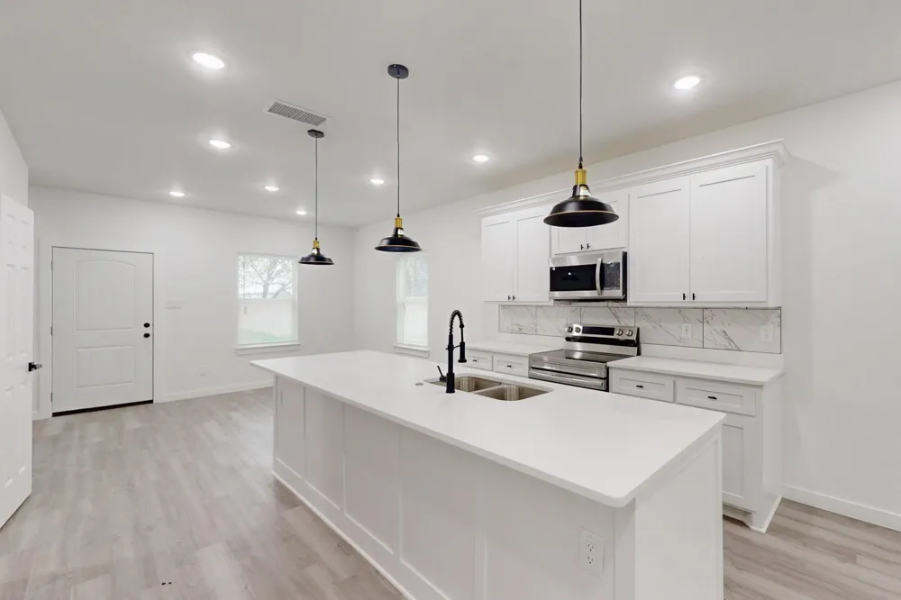 1213 Mill Street #A Gainesville, TX 76240