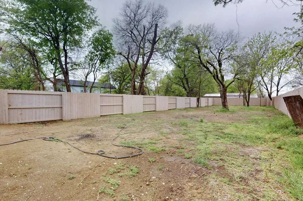 1213 Mill Street #A Gainesville, TX 76240