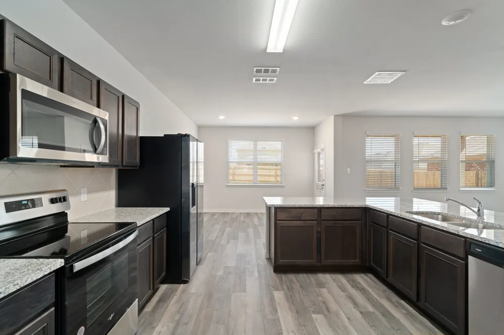 3622 Judges Drive Ennis, TX 75119