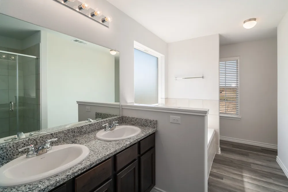 3622 Judges Drive Ennis, TX 75119