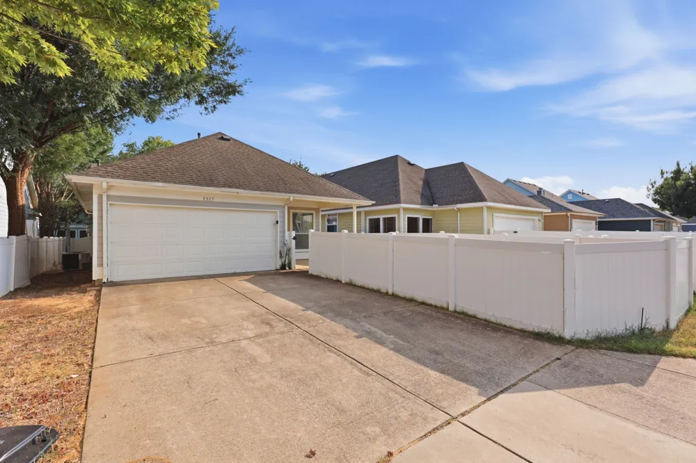 9517 Waterman Drive Providence Village, TX 76227