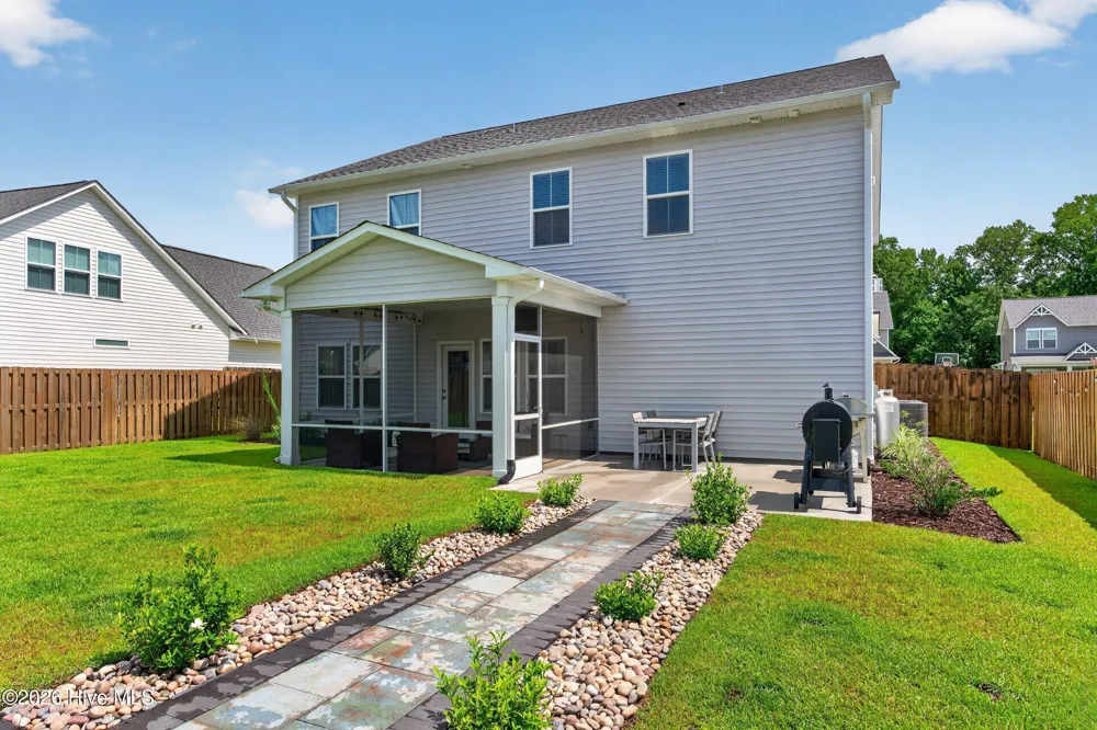 58 E Maritt Street Hampstead, NC 28443