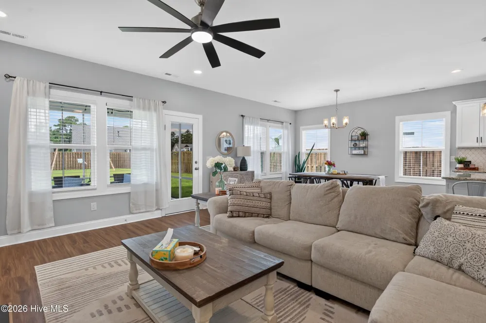 58 E Maritt Street Hampstead, NC 28443