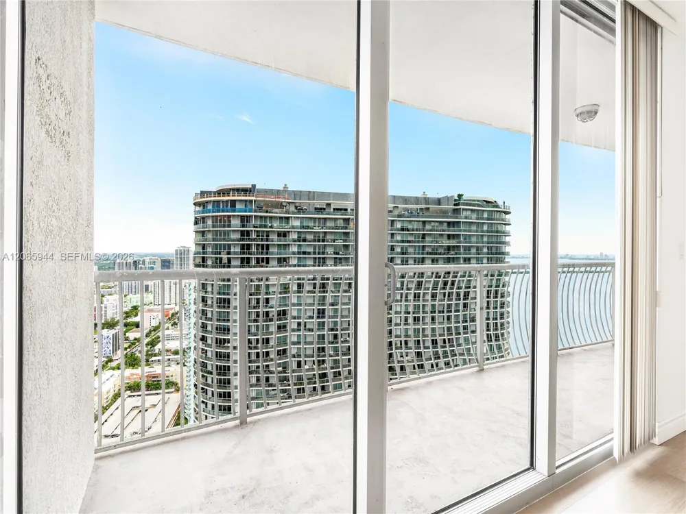 1750 Bayshore Dr #PH-5309 Miami, FL 33132