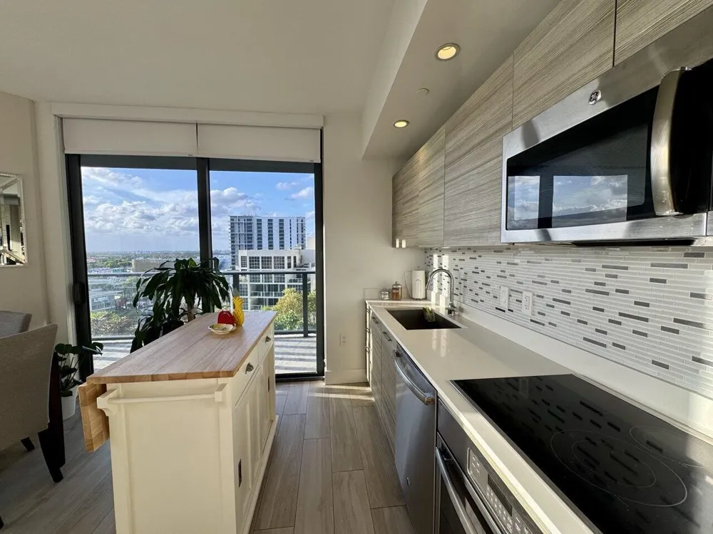 121 NE 34th Street #1116 Miami, FL 33137