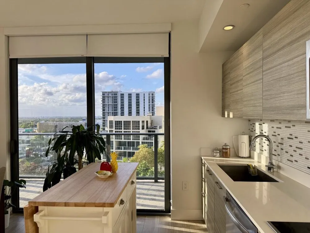 121 NE 34th Street #1116 Miami, FL 33137