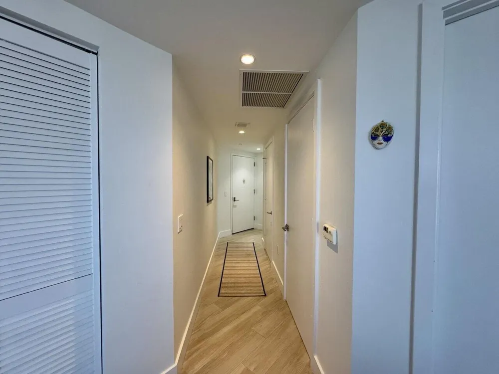 121 NE 34th Street #1116 Miami, FL 33137