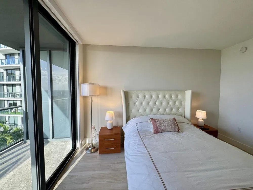 121 NE 34th Street #1116 Miami, FL 33137