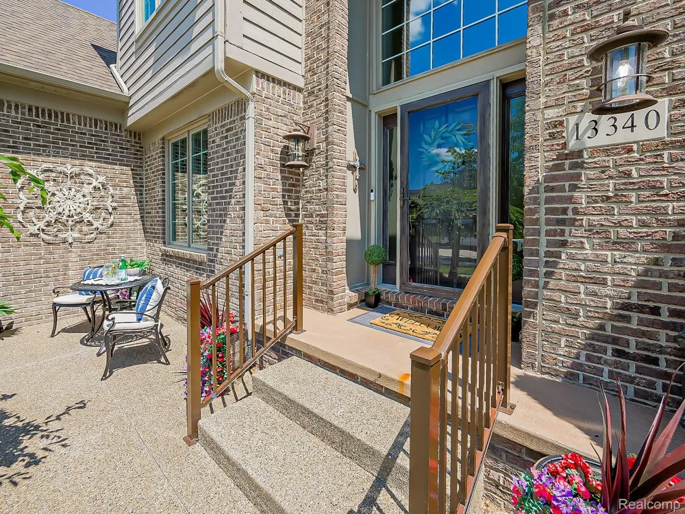 13340 Andover Drive Plymouth Charter Township, MI 48170