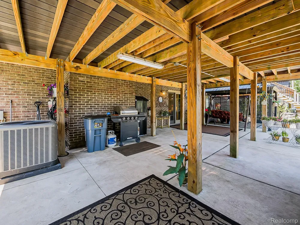13340 Andover Drive Plymouth Charter Township, MI 48170