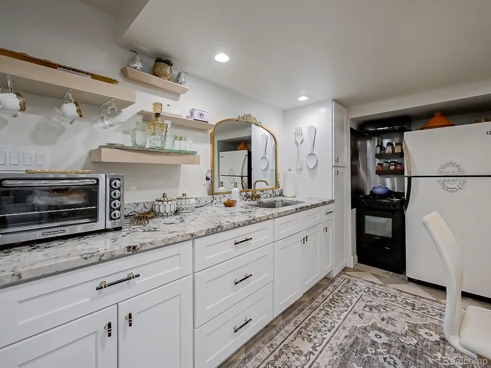 13340 Andover Drive Plymouth Charter Township, MI 48170