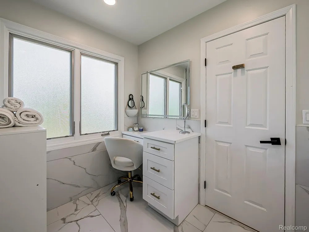 13340 Andover Drive Plymouth Charter Township, MI 48170