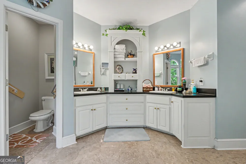 285 Sunset View RD Cleveland, GA 30528