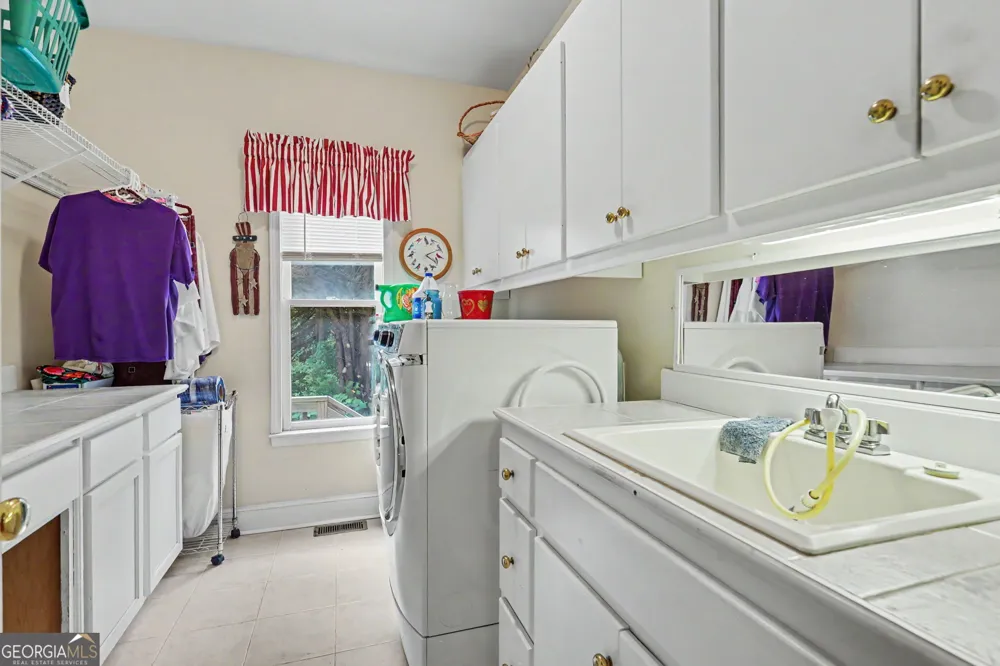285 Sunset View RD Cleveland, GA 30528