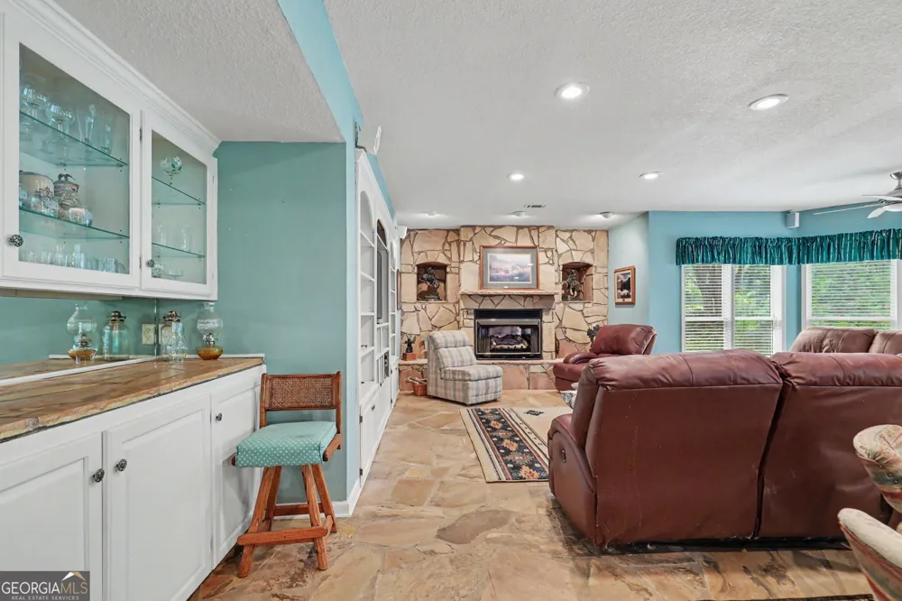 285 Sunset View RD Cleveland, GA 30528