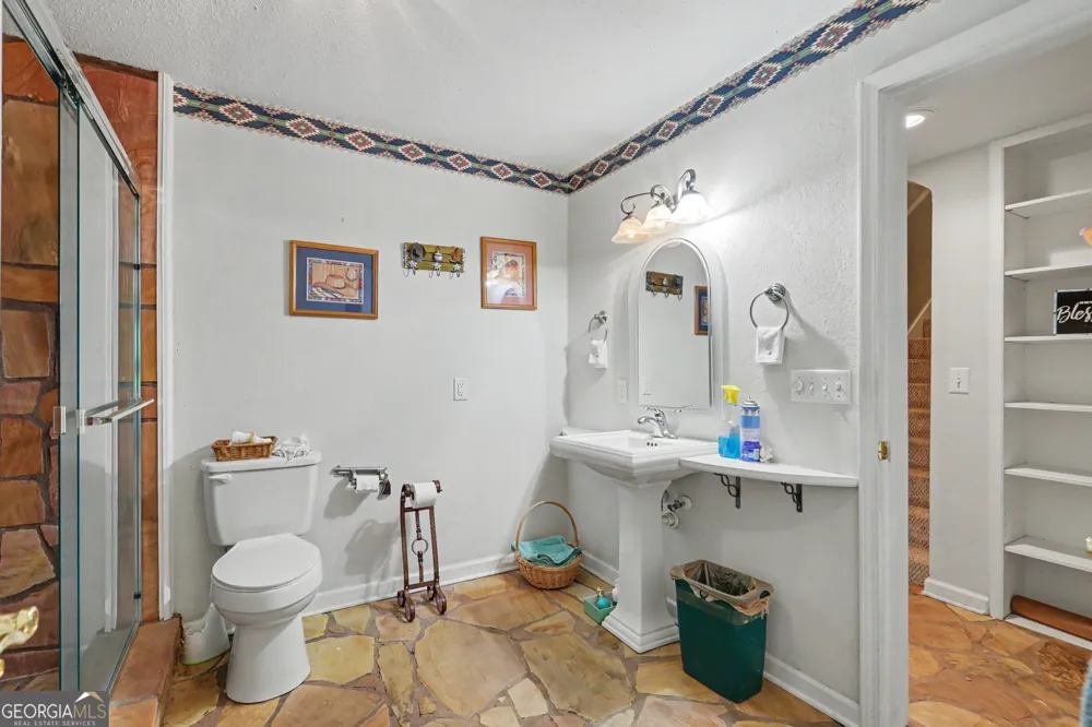 285 Sunset View RD Cleveland, GA 30528
