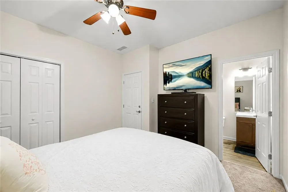 3034 Lauren Parc Road Decatur, GA 30032