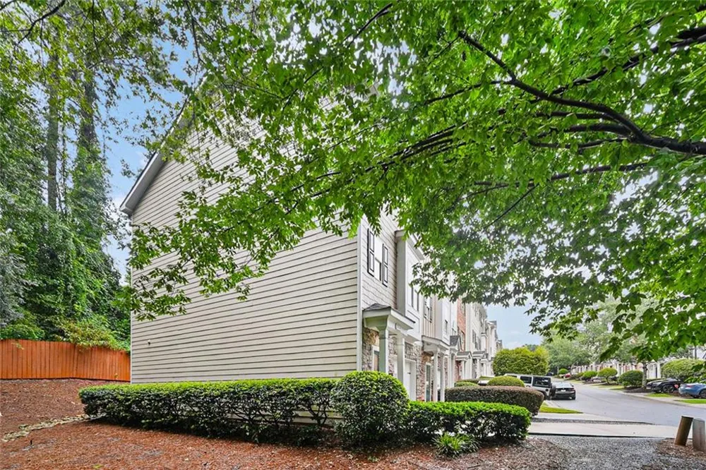 3034 Lauren Parc Road Decatur, GA 30032