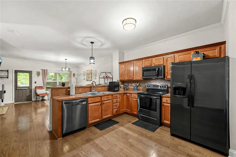 3034 Lauren Parc Road Decatur, GA 30032