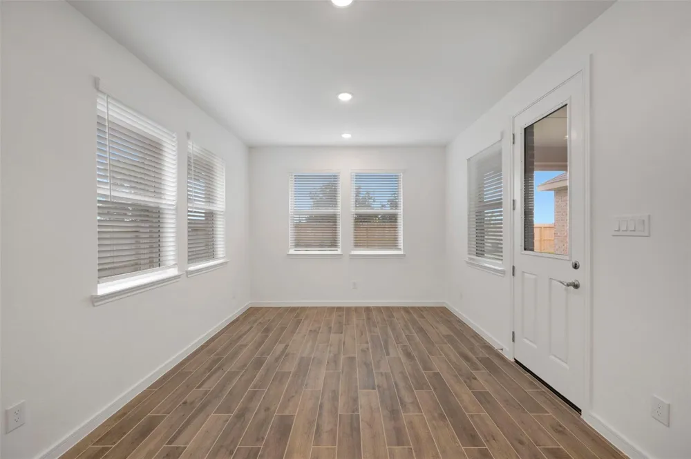 12926 Old Fashion Circle Mont Belvieu, TX 77535