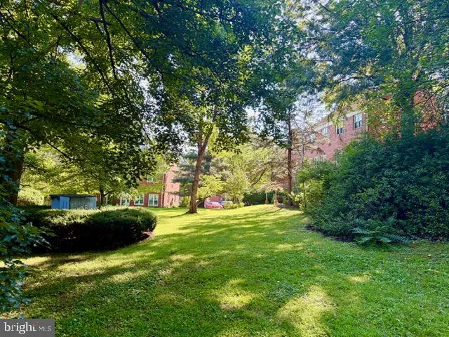 1244 MARTHA CUSTIS DRIVE Alexandria, VA 22302
