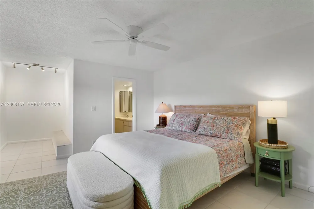 5606 SE Riverboat Dr Stuart, FL 34997